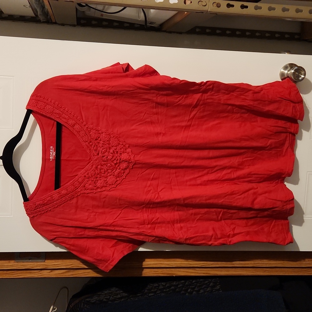 Venezia T-shirt with Crocheted Embellishment.